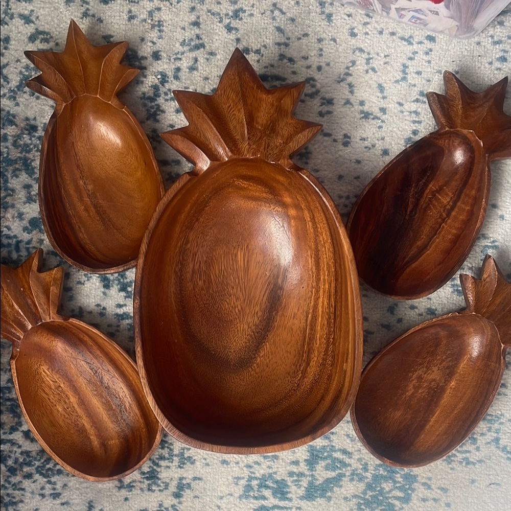 Vintage Hand carved teak wood bowl salad set / pineapple design/ Hawaiian